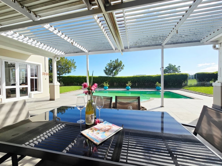 5 Bedroom Property for Sale in Kingswood Golf Estate Western Cape